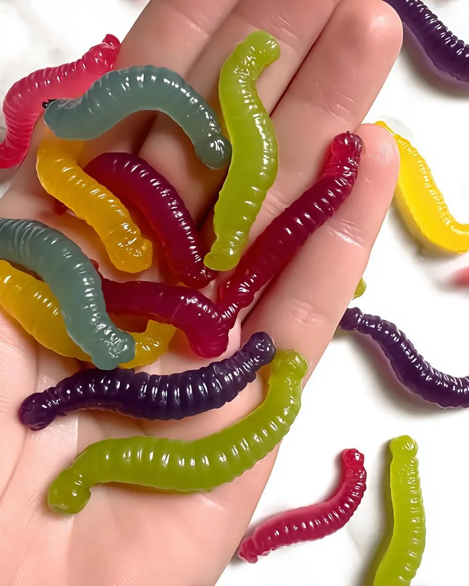 Homemade Gummy Worms - detail 4